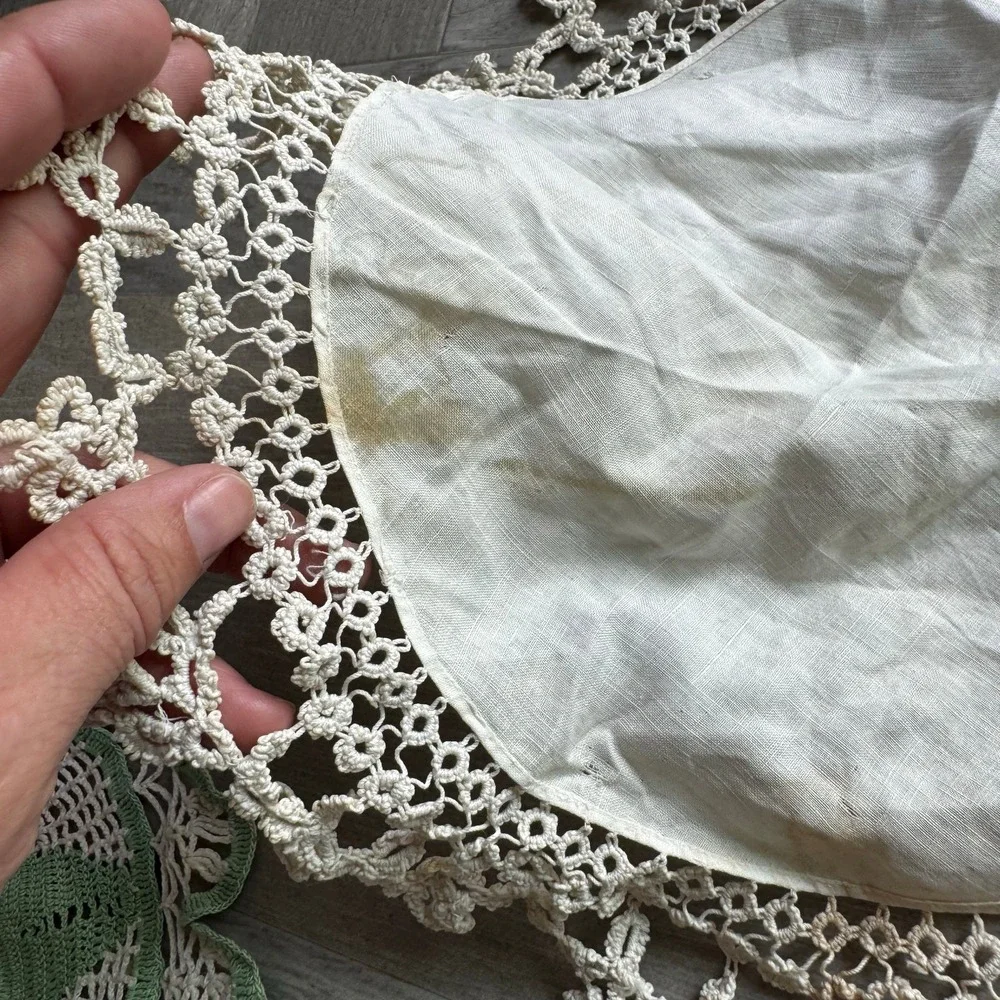 Vintage Crochet Doilies Lot 3 Handmade Tablecloths Lace‎ Home Decor